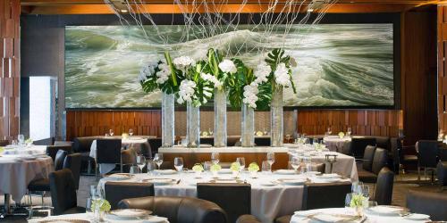 Dining room at Le Bernadin NYC